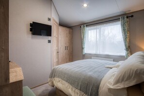 Floor plan - Carn Springs Lodge - 3 Bed - Devonshire Dr - Tenby (Tenby)