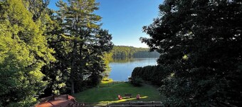 Spacious 11-bedroom lodge in beautiful Litchfield with AC and fitness room