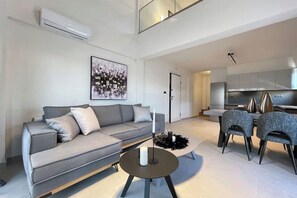 Living area - Athenean Gem Near Athens Metro Mall-D1 (Ilioupoli)