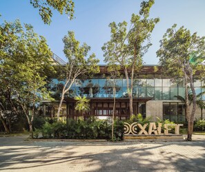 Exterior - Stunning 2BR Jungle Oasis Tulum | Gym | Coworking (Tulum)