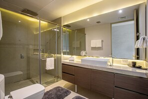Hair dryer, towels - Stunning Beachfront 3BR Condo | Private Pool | Gym (Playa del Carmen)