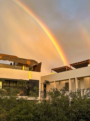 Exterior - Luxe 2BR Oasis | Gym | Pools | Beach Shuttle (Tulum)