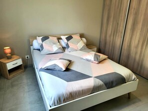 2 chambres, fer et planche à repasser, Wi-Fi