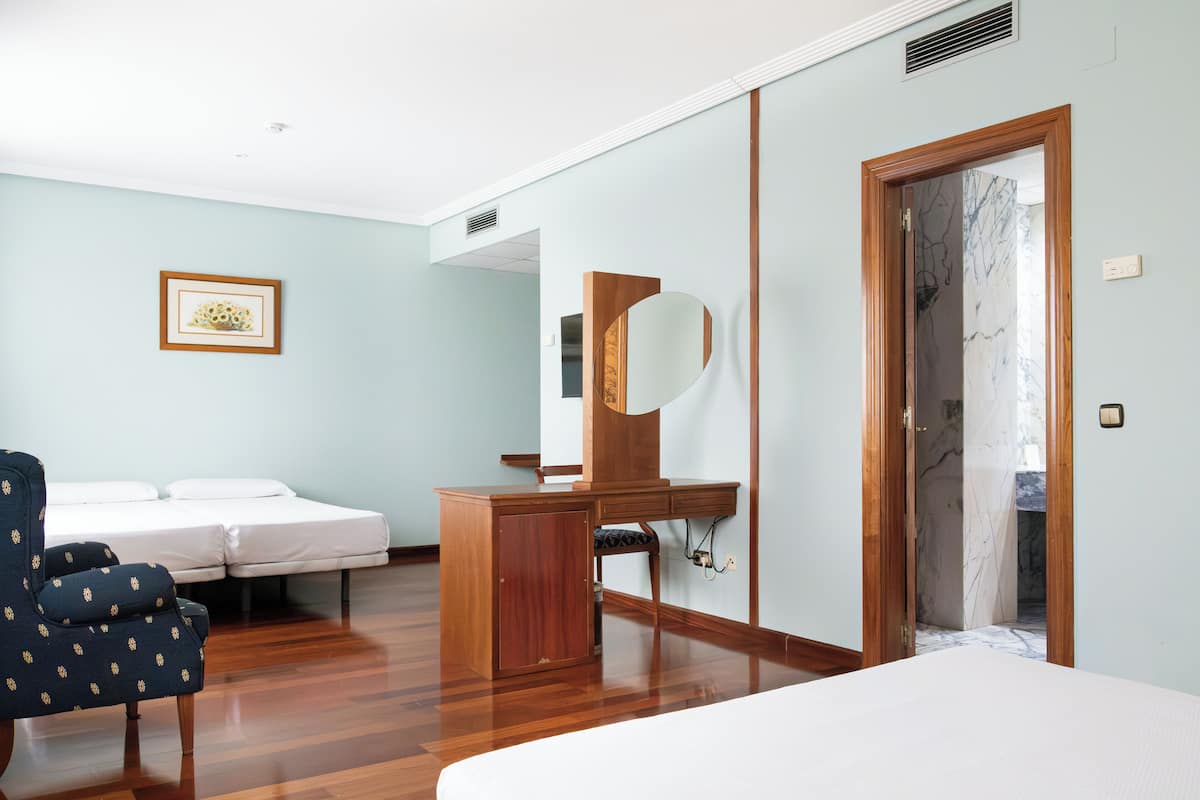 Superior Quadruple Room, Non Smoking