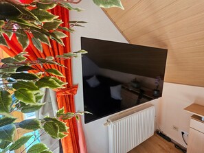 Interior - Apartment 'Herdi-Schön' with Balcony (Herdwangen-Schönach)