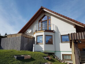 Exterior - Apartment 'Herdi-Schön' with Balcony (Herdwangen-Schönach)