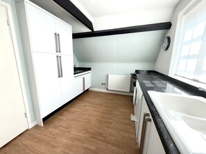 Private kitchen - The Old Coach House (Bedford)
