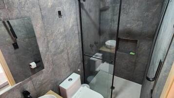 Standard Twin Room | Bathroom