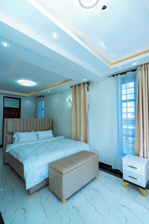 3 Schlafzimmer, Bügeleisen/Bügelbrett, WLAN, Bettwäsche
