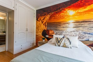 4 chambres, fer et planche à repasser, Wi-Fi gratuit, draps fournis