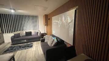 Comfort Condo, Non Smoking | Living area