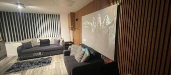 Radio City Apartments near City Centre