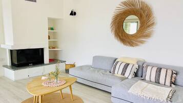 Villa, vista lago | Area soggiorno