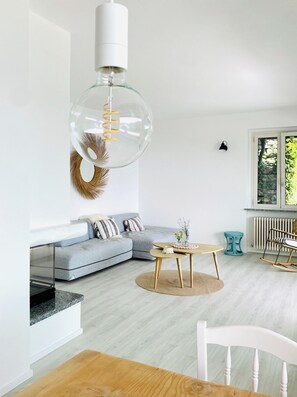 Villa, vue lac | Coin séjour