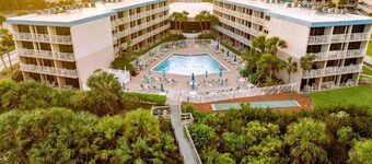 The Beach Club by Coolvacay