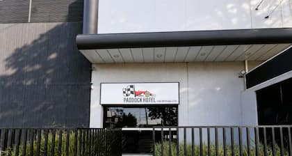 Hotel Paddock