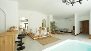 Maison Lune de Miel, 1 chambre, piscine privée, vue montagne | Intérieur