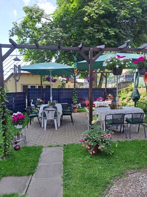 Utendørsservering