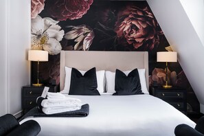 Luxury Suite - Garden Gables (Lenox)