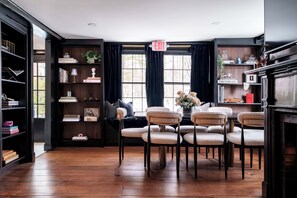 Interior - Garden Gables (Lenox)