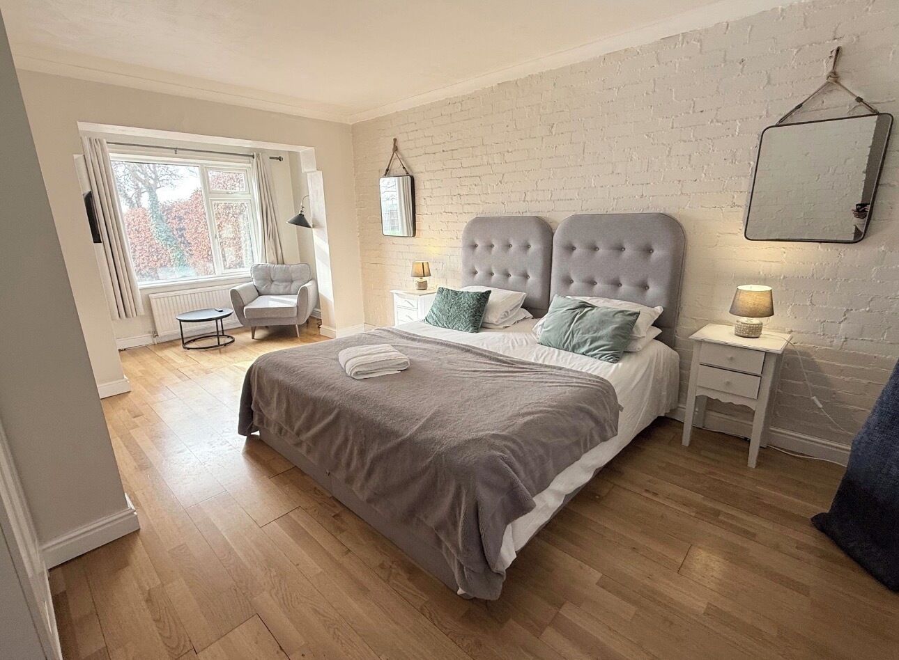 7 dormitorios, tabla de planchar con plancha, wifi gratis y ropa de cama
