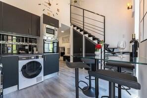 Duplex luxo, sacada | Opções para refeição