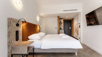Standard Double Room | Soundproofing, iron/ironing board, free WiFi