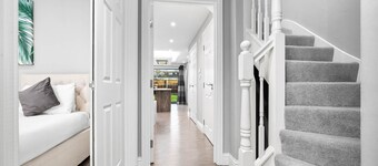 5 베드룸과 3 욕실이 있는 버밍엄의 대형 집