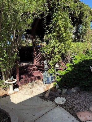 Property grounds - Grandma's House +pickleball +pool +tennis +spa (Tucson)