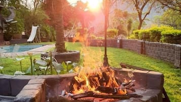 House, 3 Bedrooms, Accessible, Smoking | Property grounds