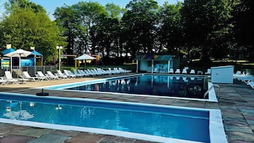 Cottage | Pool