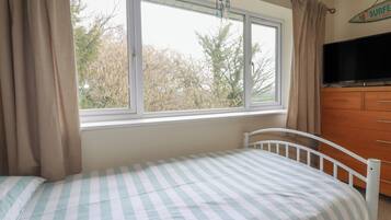 2 slaapkamers, individueel gedecoreerd, individueel gemeubileerd