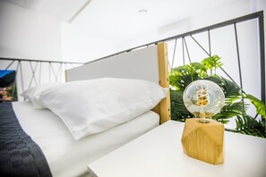 Apartment, 1 Bedroom, Non Smoking | Iron/ironing board, free WiFi - Volta House by DM (Como)