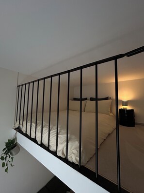 1 bedroom, WiFi, bed sheets - Charmant studio avec mezzanine & Terasse (Bruxelles)