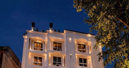 Glitz Nand -Nr Patna Railway Stn