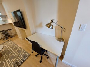 Suite studio Confort, vue sur la ville | Intérieur