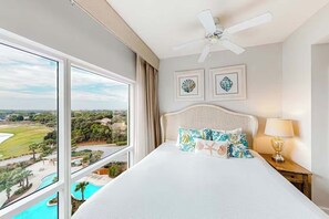 3 bedrooms, iron/ironing board, free WiFi, bed sheets - 🌊🌴Gulf Views | Walk to Beach | Great Amenities | Luau II 6832/6834 (Miramar Beach)