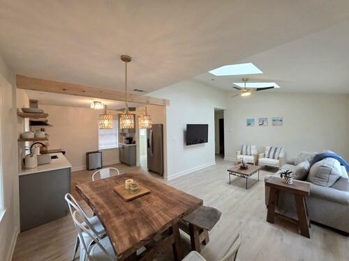 The Coastal Landing Stay