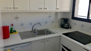 Fridge, microwave, oven, stovetop - 0. Skol Marbella 509A (Marbella)