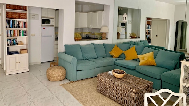 Living area - Skol Marbella 118C Beachfront Central with pool & wifi (Marbella)