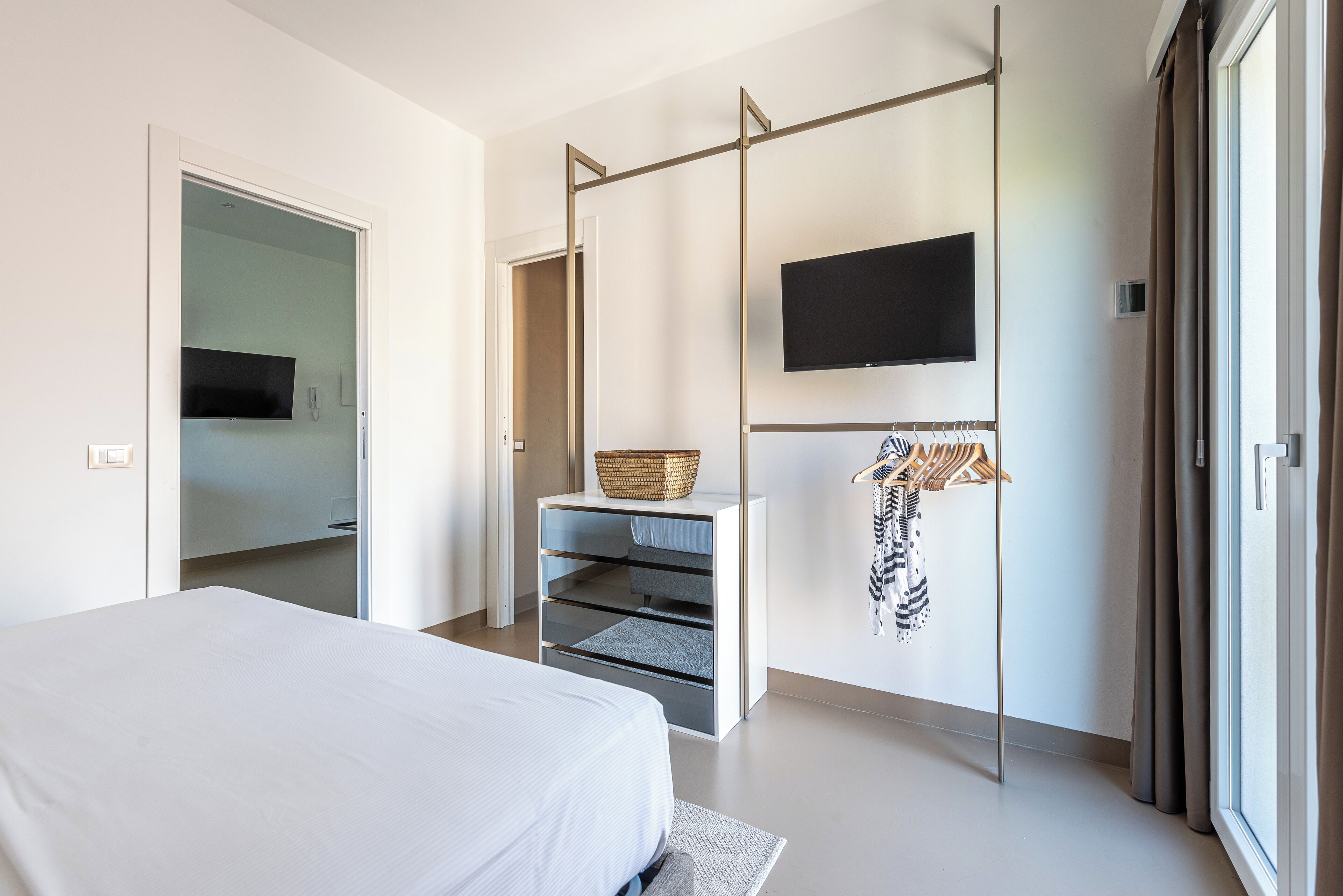 Apartamento, 1 quarto, sacada | Ferros/tábuas de passar roupa, Wi-Fi de cortesia