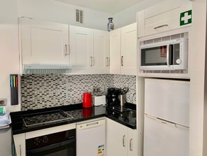 IMG 3577 - Skol Marbella 238C BeachFront Central With Pool & WiFi (Marbella)
