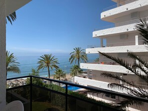 Property grounds - Skol Marbella 238C BeachFront Central With Pool & WiFi (Marbella)