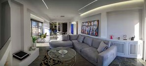 Smart TV - Exclusive 2 bed Luxury Panorama (Paleo Faliro)