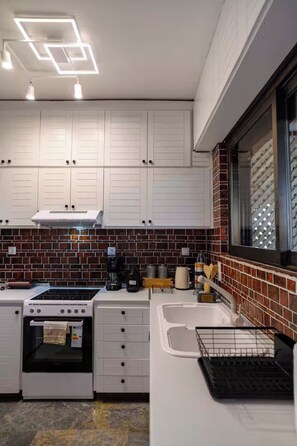 Private kitchen - Exclusive 2 bed Luxury Panorama (Paleo Faliro)