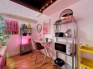 Interior - Blush Heaven - Private apartment with POP ambience! With free fiber and Netflix! (Nancy)
