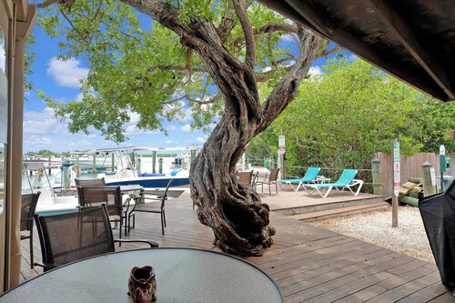 Barracuda Bay Two Bedroom Condo