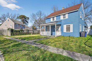 Exterior - NEW! Cozy Cradock Charm Your Portsmouth Home Base (Portsmouth)