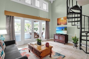 Living area - Yellow Fin Fantasy One bedroom Condo (Stock Island)