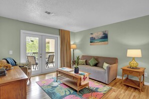 Living area - Hogfish Hideaway Two Bedroom Condo (Stock Island)